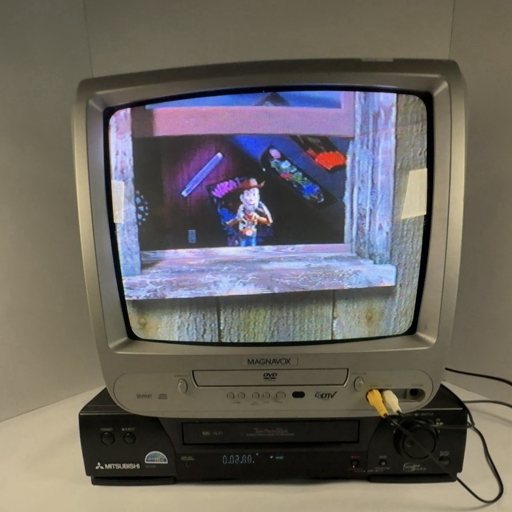 Mitsubishi HS-U590 VCR Hi-Fi 4-Head VHS Video Cassette Recorder Works